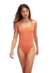 Speedo בגד ים נשים עם גב U עמוק ומרקם - סתיו / טרקוטה