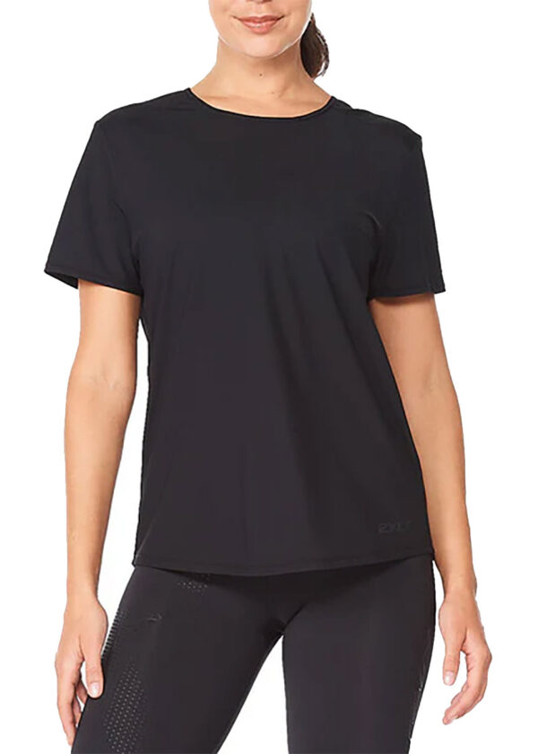 2XU חולצת טי לנשים עם רשת Motion - שחורה